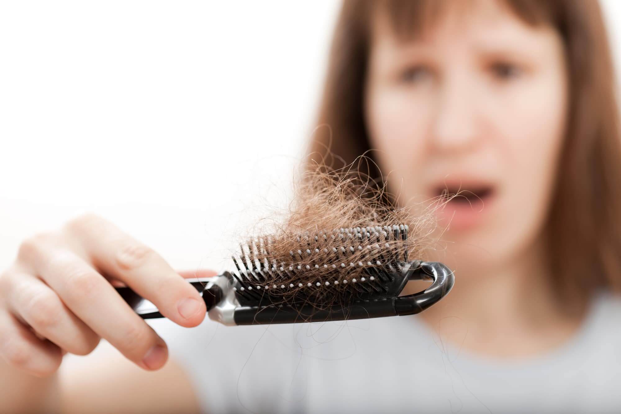 Ursachen für Haarausfall bei Frauen - zty health Istanbul